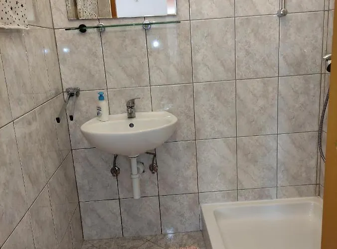 Apartment Lovric Mit Balkon