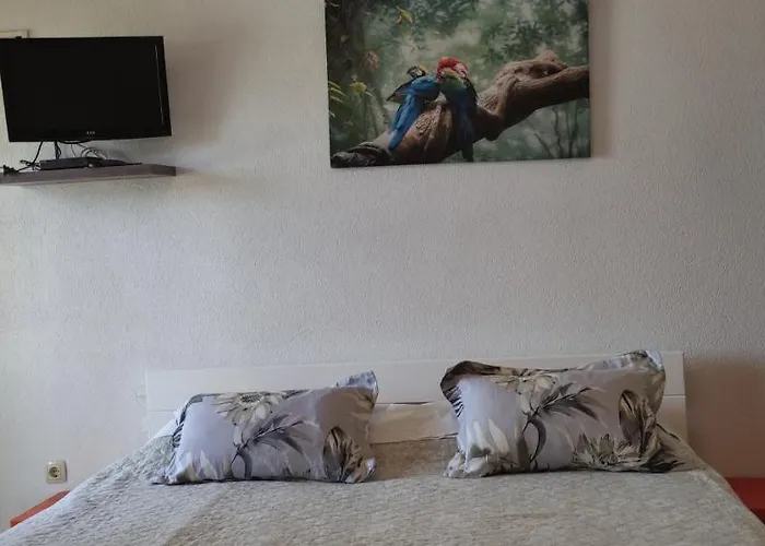 Lovric Mit Balkon Apartment