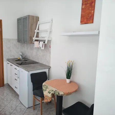 Studio Mit Balkon1 Jurandvor