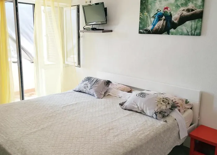 Lovric Mit Balkon Jurandvor